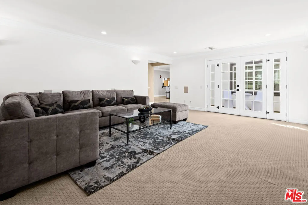 2563 Hutton Drive, Beverly Hills, California 90210 home-pic-10