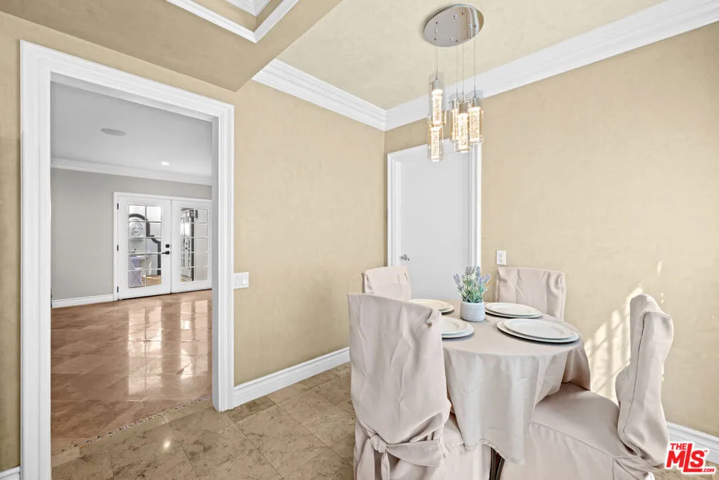 2563 Hutton Drive, Beverly Hills, California 90210 home-pic-15