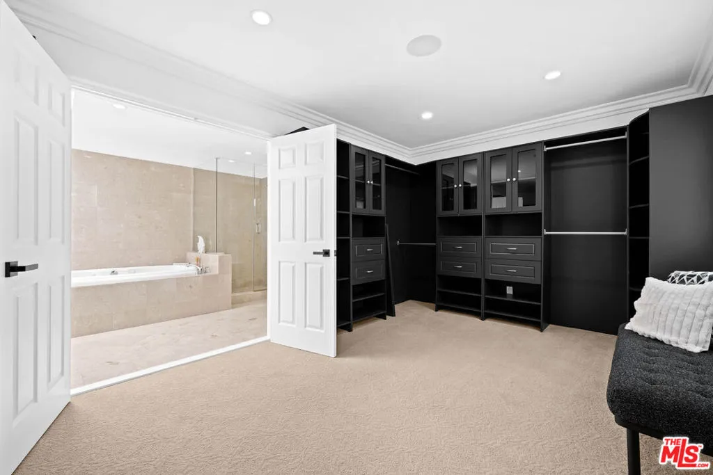 2563 Hutton Drive, Beverly Hills, California 90210 home-pic-44