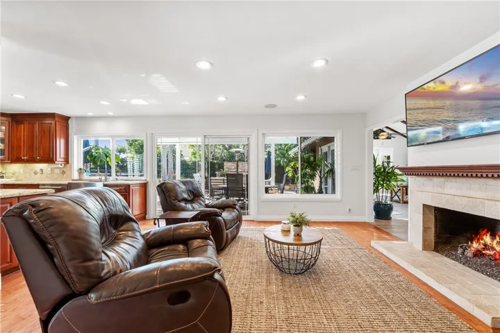 Wall to wall view of Backyard
