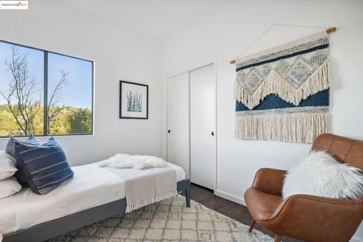 73 Barbara Rd, Orinda, California 94563