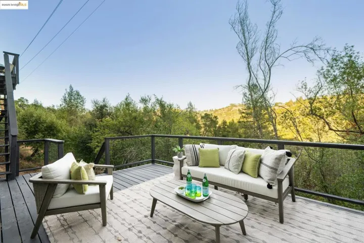 73 Barbara Rd, Orinda, California 94563