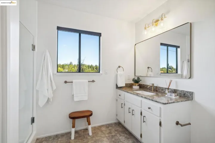 73 Barbara Rd, Orinda, California 94563