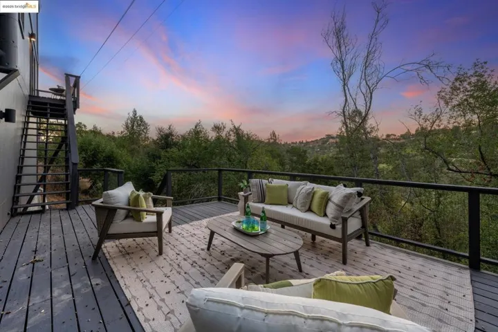 73 Barbara Rd, Orinda, California 94563