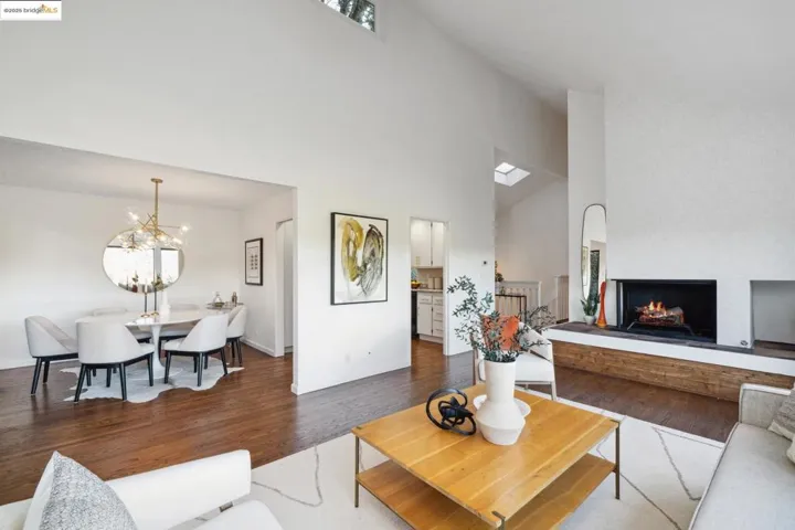 73 Barbara Rd, Orinda, California 94563