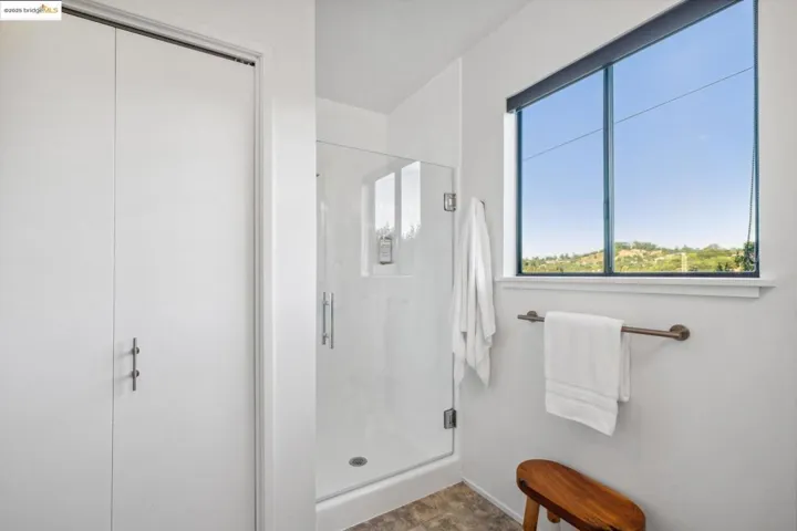 73 Barbara Rd, Orinda, California 94563