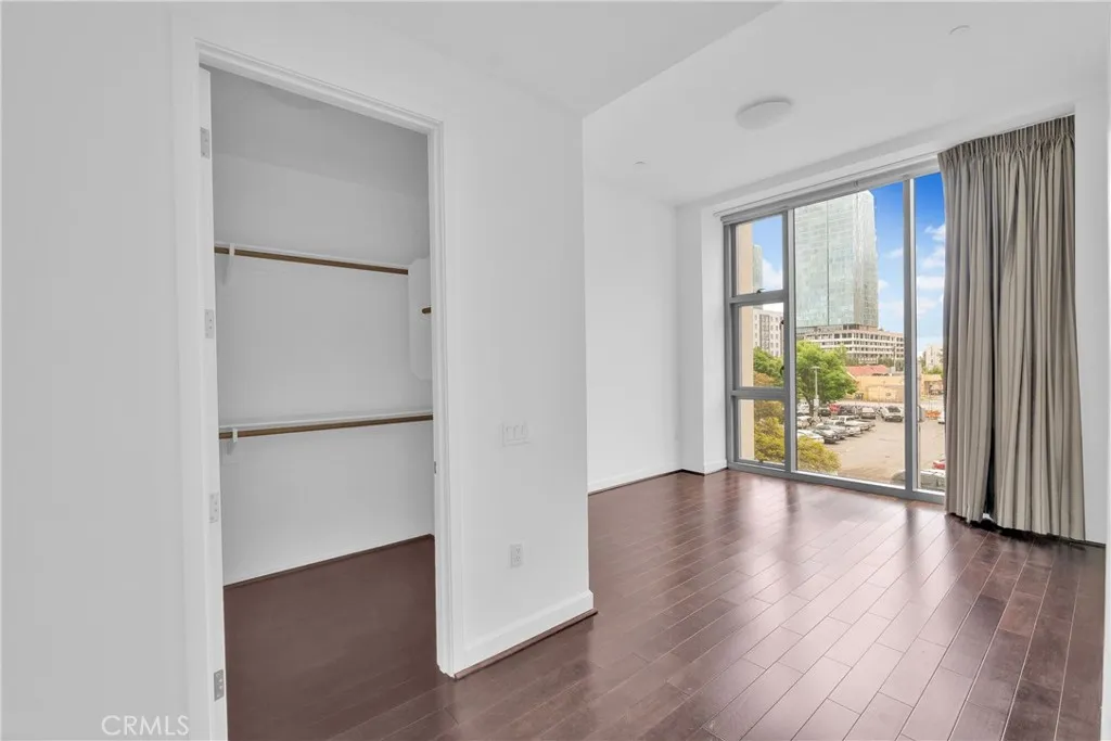 3223 W 6th St 312, Los Angeles, California 90020 home-pic-10