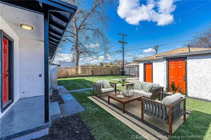 1253 E 104th Street, Los Angeles, California 90002