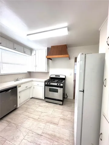 19940 Covello Street, Winnetka, California 91306