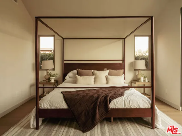 8006 Vicksburg Avenue, Los Angeles, California 90045