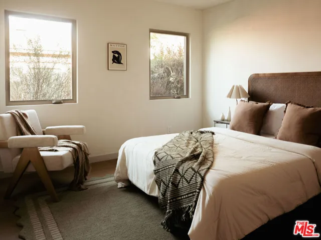 8006 Vicksburg Avenue, Los Angeles, California 90045