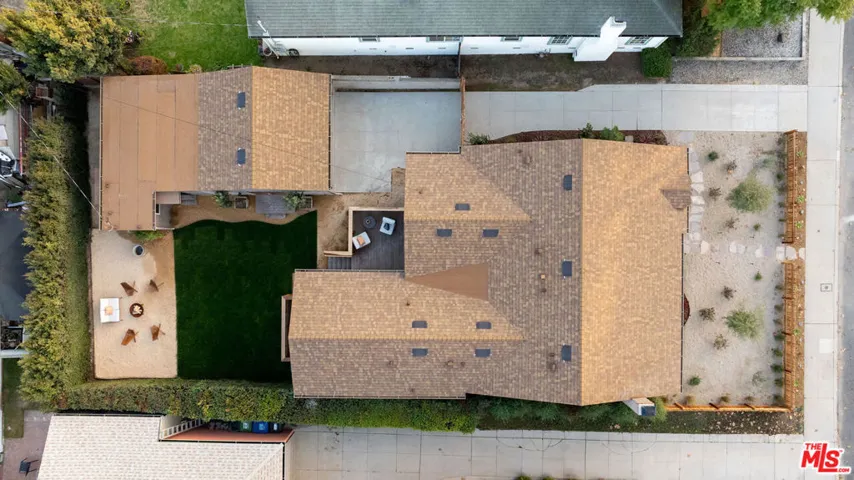 8006 Vicksburg Avenue, Los Angeles, California 90045