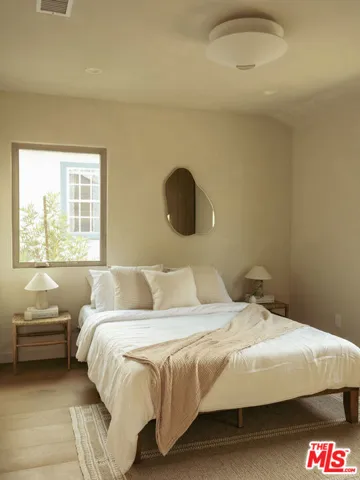 8006 Vicksburg Avenue, Los Angeles, California 90045