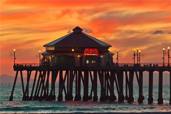 620 Hartford Avenue, Huntington Beach, California 92648