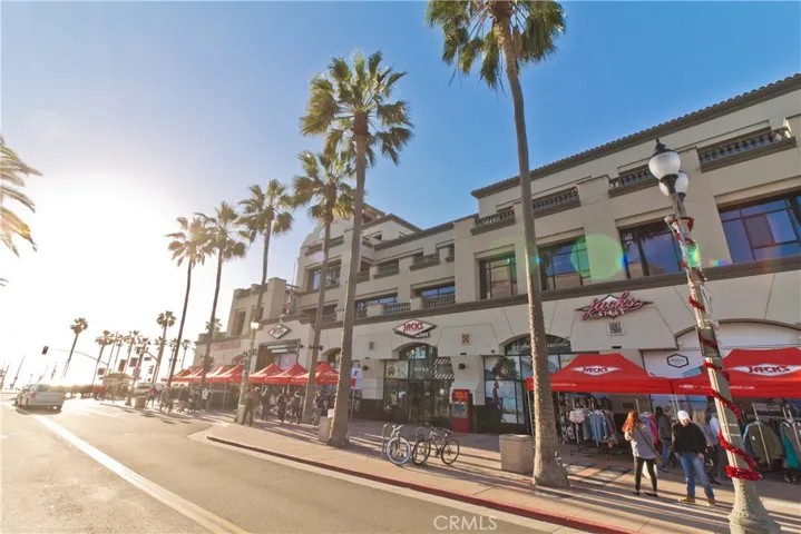 620 Hartford Avenue, Huntington Beach, California 92648