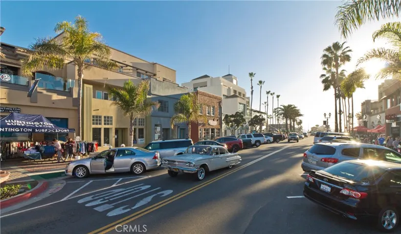 620 Hartford Avenue, Huntington Beach, California 92648