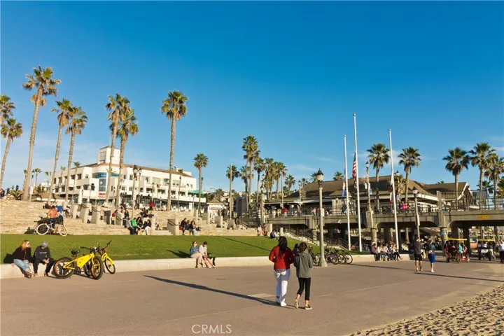 620 Hartford Avenue, Huntington Beach, California 92648