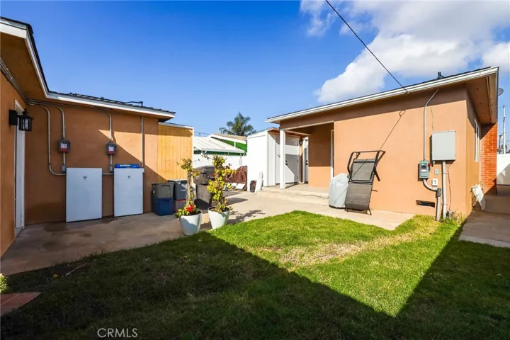 620 Hartford Avenue, Huntington Beach, California 92648