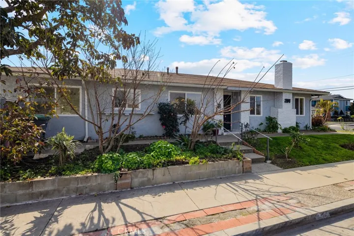 204 E Javelin Street, Carson, California 90745