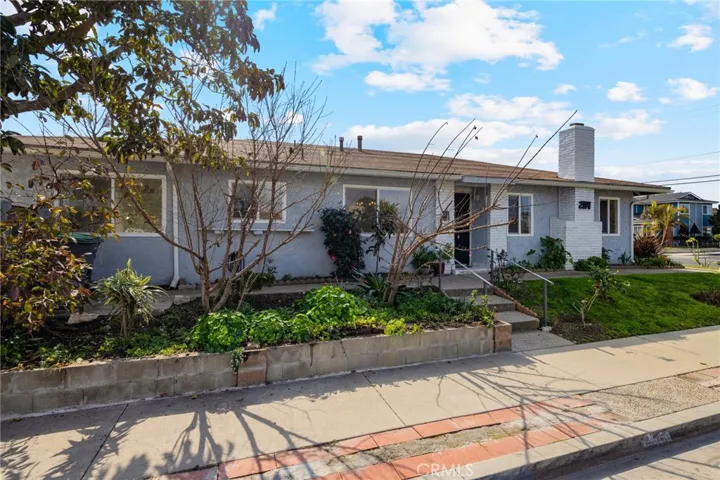 204 E Javelin Street, Carson, California 90745