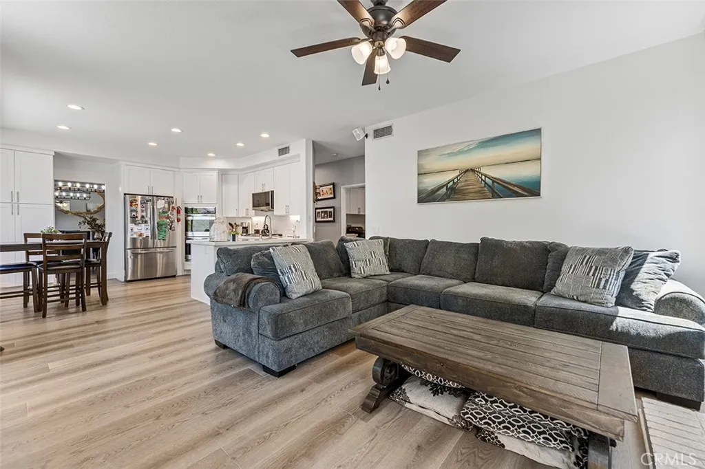 22 Brisa Fresca, Rancho Santa Margarita, California 92688 home-pic-16