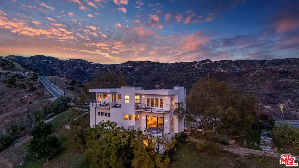 2727 Corral Canyon Road, Malibu, California 90265, 4 Bedrooms Bedrooms, ,4 BathroomsBathrooms,Residential Lease,For Rent,Corral Canyon,25492409