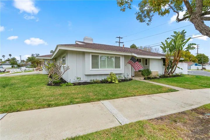 2520 Columbia Drive, Costa Mesa, California 92626