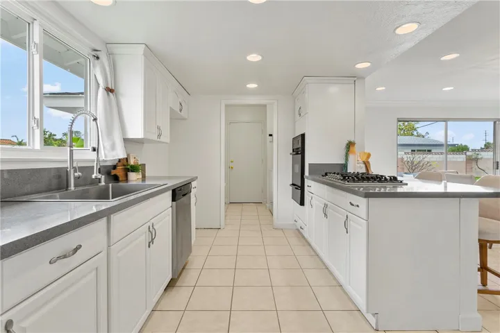 2520 Columbia Drive, Costa Mesa, California 92626