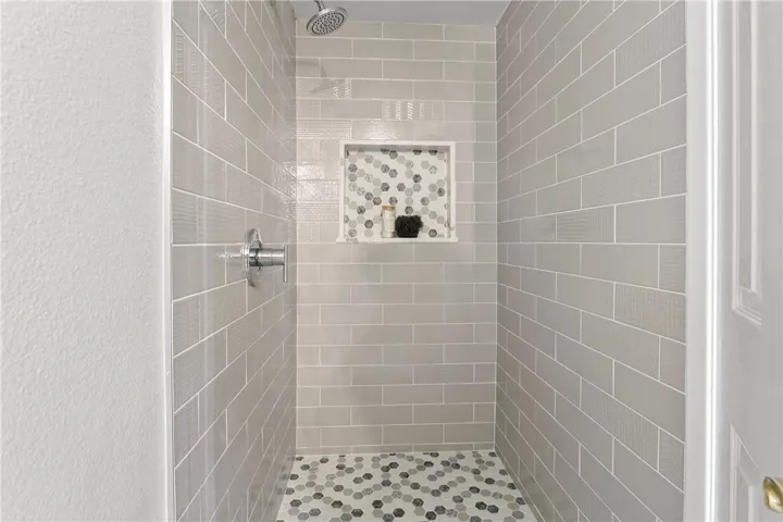 3/4 Bath Primary bathroom