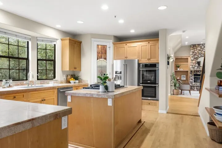 186 Delaveaga Park Drive, Santa Cruz, California 95065