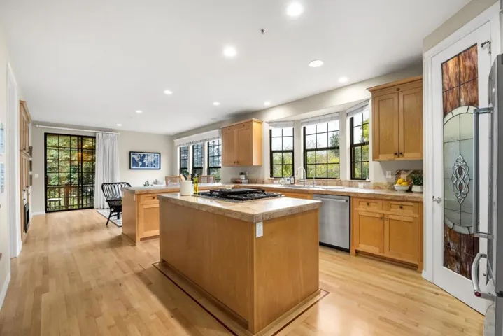 186 Delaveaga Park Drive, Santa Cruz, California 95065