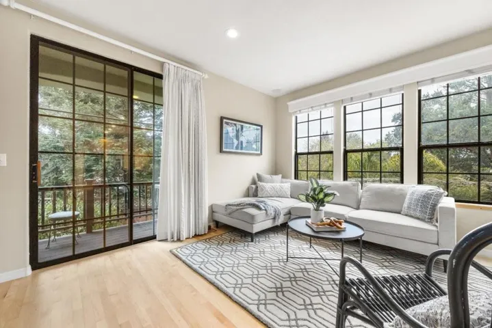 186 Delaveaga Park Drive, Santa Cruz, California 95065