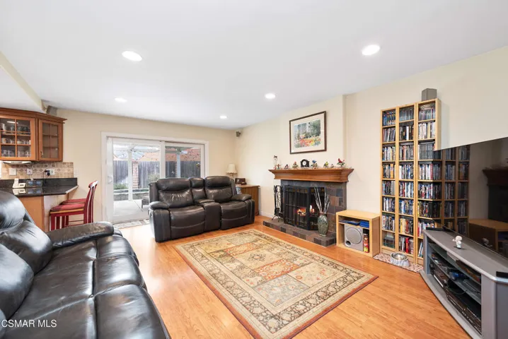 6464 Hazel Cir Simi Valley-15