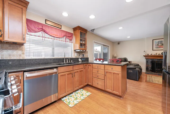 6464 Hazel Cir Simi Valley-11