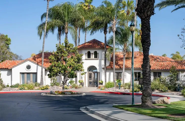 2104 View Crest Gln, Escondido, California 92026