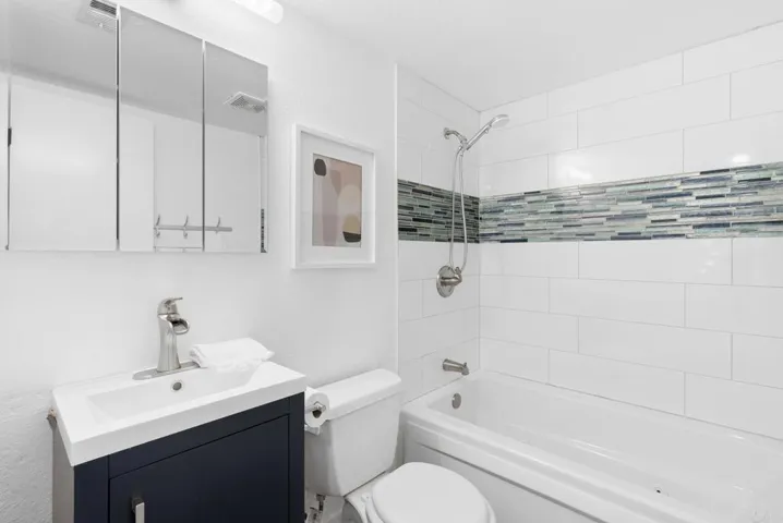 9463 Carlton Oaks Drive D, Santee, California 92071