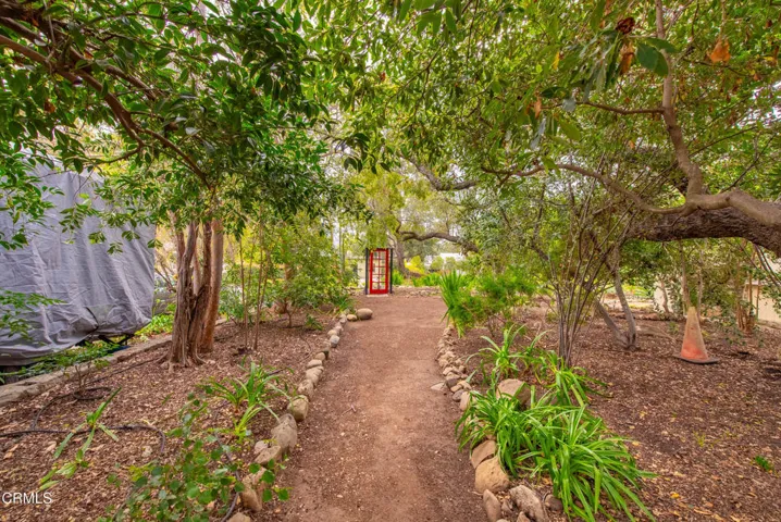 Garden path