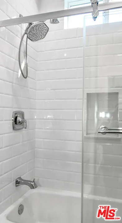 4969 Llano Drive, Woodland Hills, California 91364 home-pic-33
