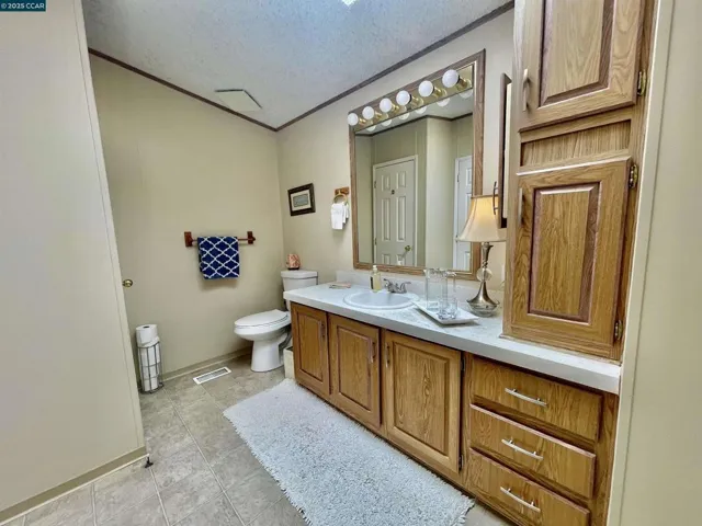 300 E East H St, Benicia, California 94510