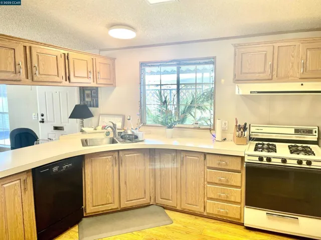 300 E East H St, Benicia, California 94510