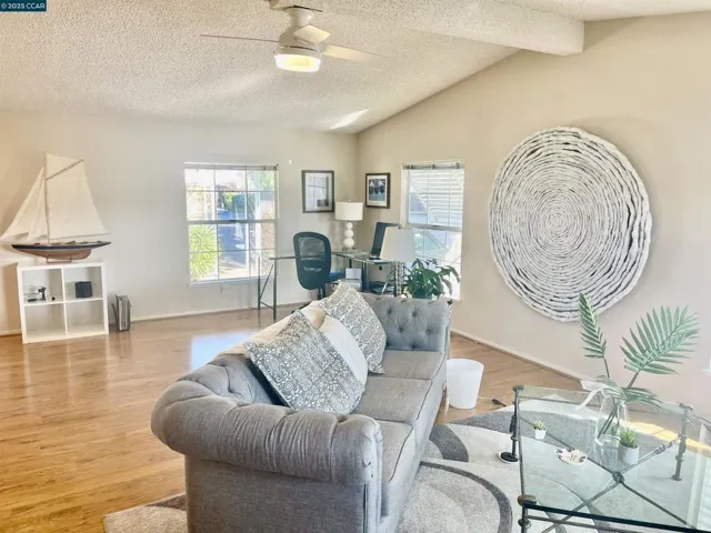 300 E East H St, Benicia, California 94510