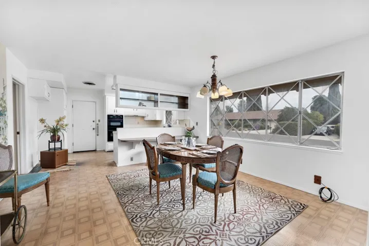 9915 Hallack Avenue, Northridge, California 91324