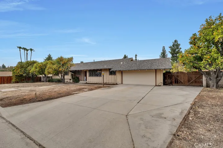 9915 Hallack Avenue, Northridge, California 91324