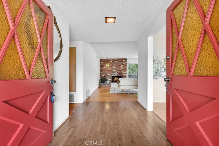 9915 Hallack Avenue, Northridge, California 91324