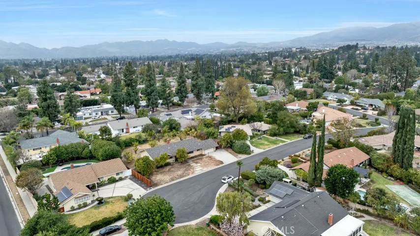 9915 Hallack Avenue, Northridge, California 91324