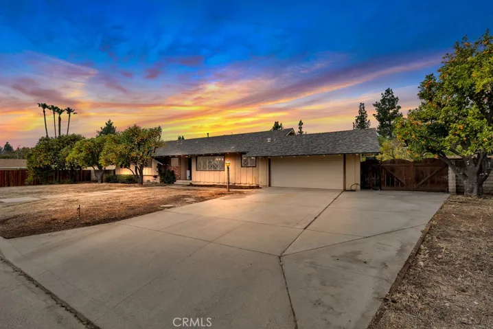 9915 Hallack Avenue, Northridge, California 91324