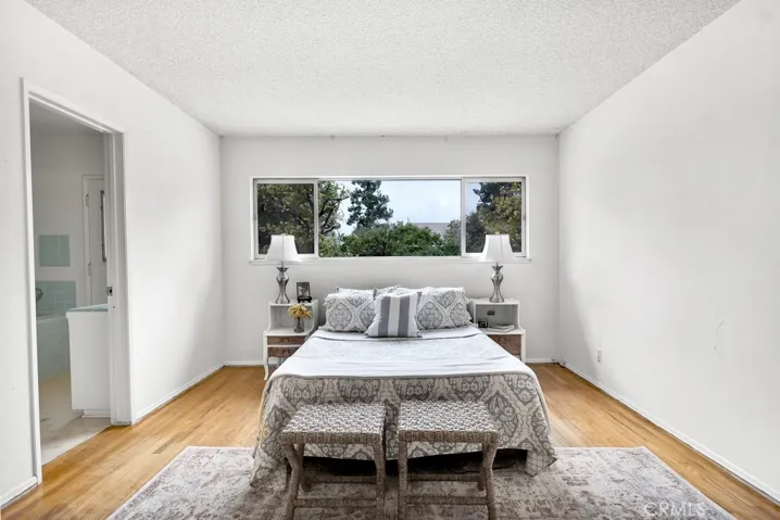 9915 Hallack Avenue, Northridge, California 91324