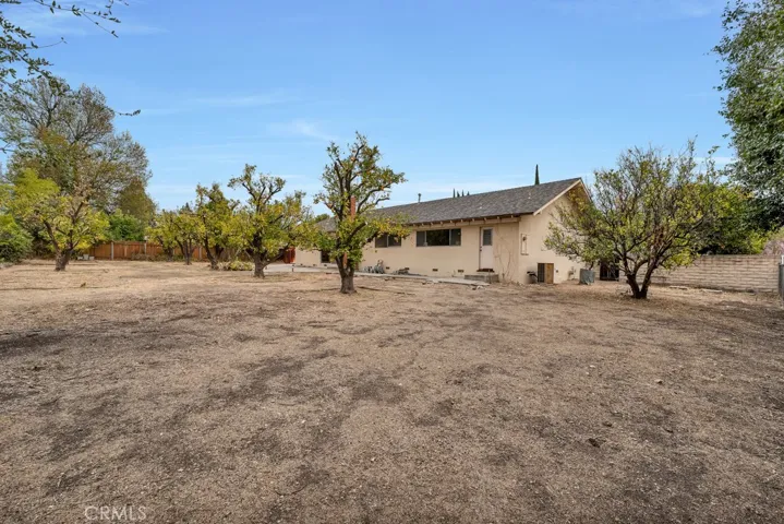 9915 Hallack Avenue, Northridge, California 91324