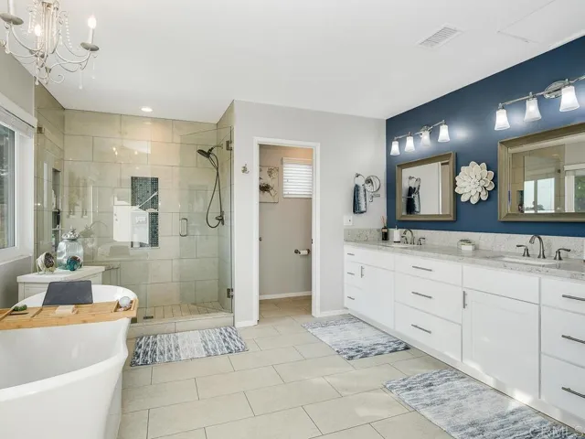 2820 Via Del Robles, Fallbrook, California 92028