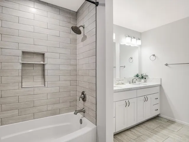 2820 Via Del Robles, Fallbrook, California 92028